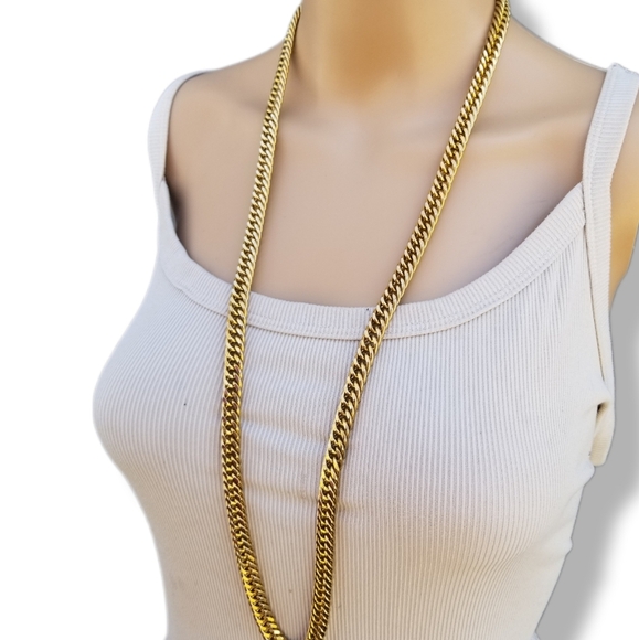 VINTAGE LONG GOLDPLATED CURB CHAIN STYLE NECKLACE - Picture 2 of 5